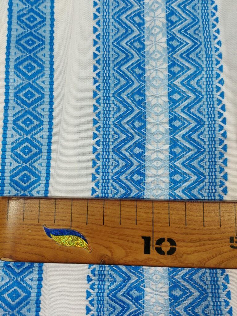 Декоративна Жакардова Пухова Біла З Блакитним Українським Орнаментом