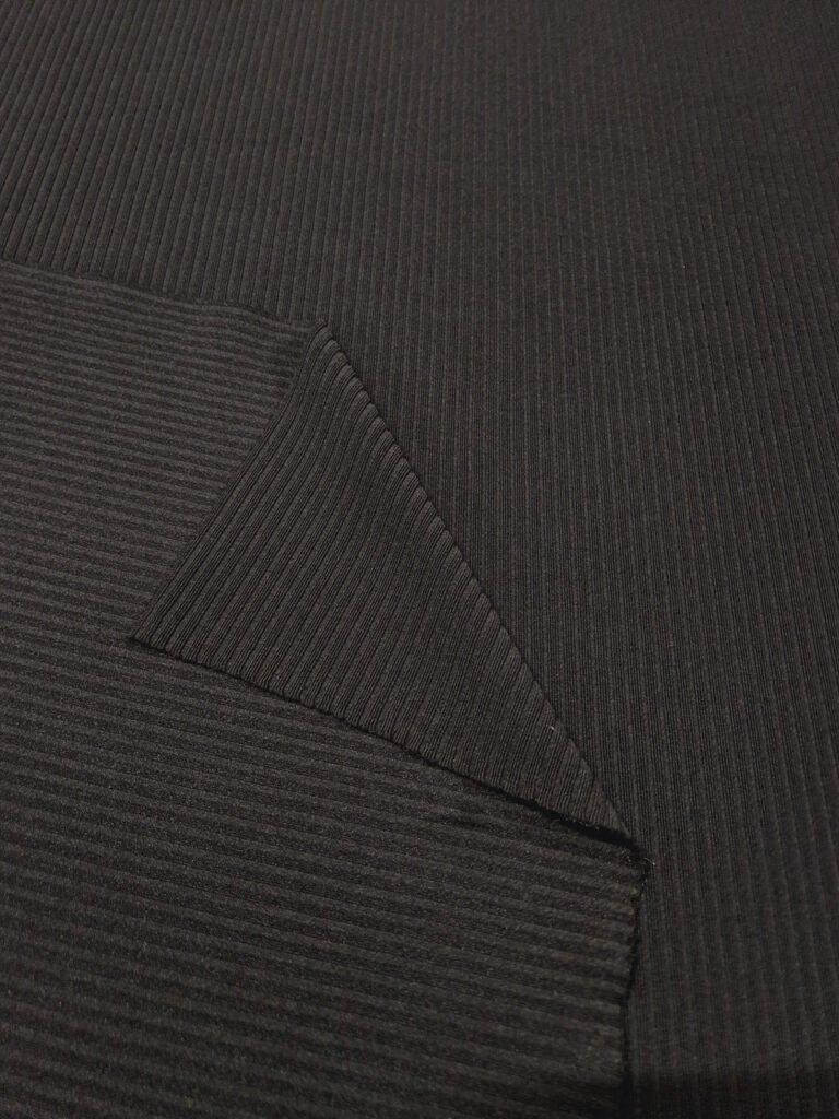 Трикотаж Гумка Чорна