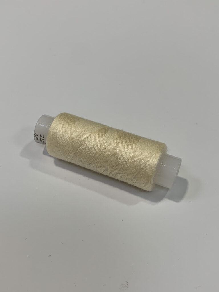 Нитка текстильна №40 / 200m бежева omega-200 — бежевий