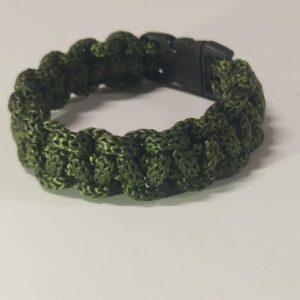 Браслет-оберіг з паракорду хакі