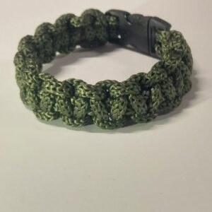 Браслет-оберіг з паракорду хакі
