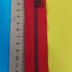 Блискавка металева №5 на 1 бігунок 80 см червона