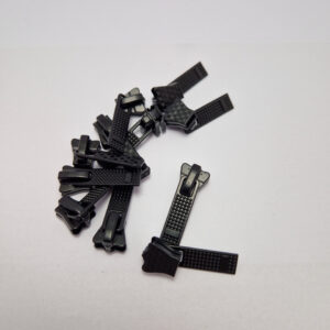 Бігунець на тракторну блискавку чорний, тип 5