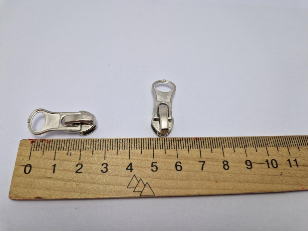 Бігунок на виту блискавку зворотній тип 5, нікель