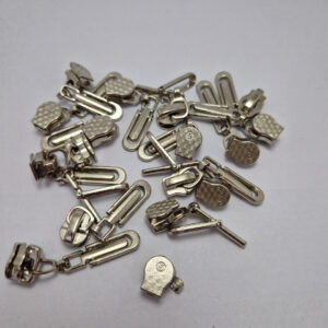 Бігунок на звиту блискавку тип 5, сріблястий