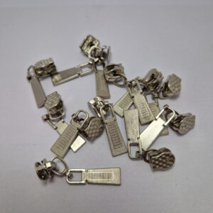 Бігунок на виту блискавку тип 5, сірий