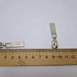 Бігунок на виту блискавку тип 5, сірий