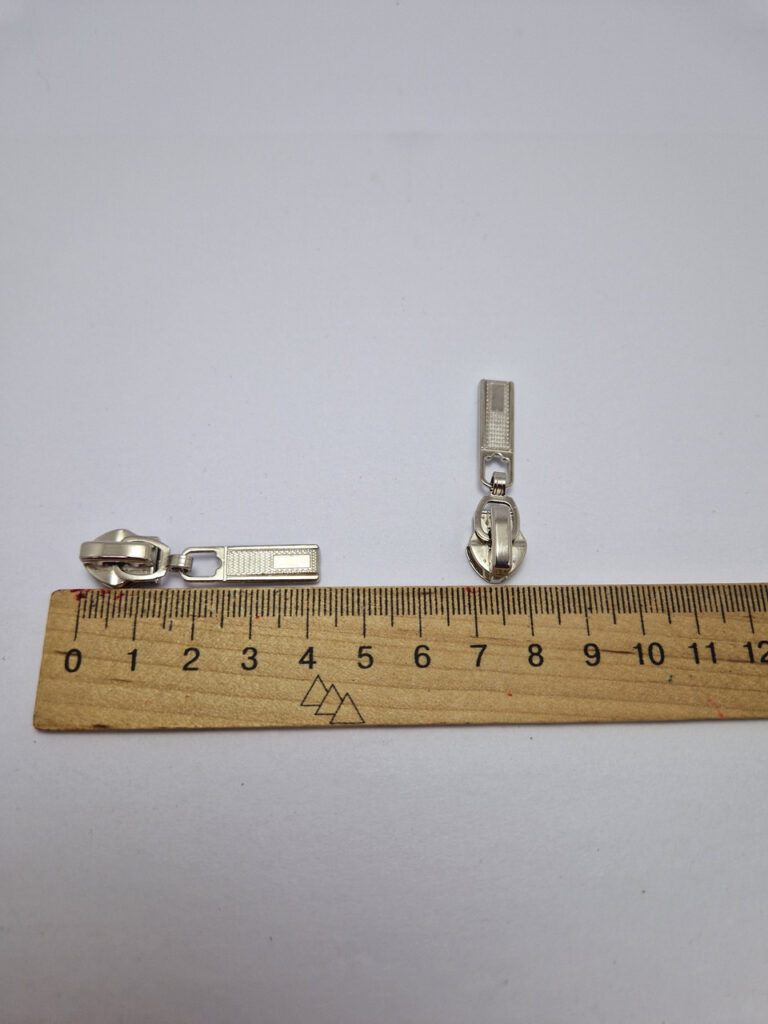 Бігунок на виту блискавку тип 7, нікель