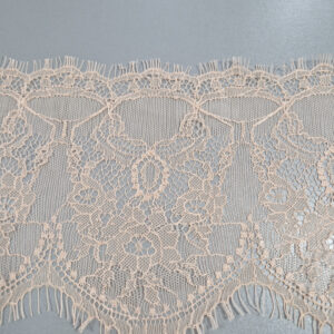 Мереживо французьке світло-персикове, ширина 15.5 см