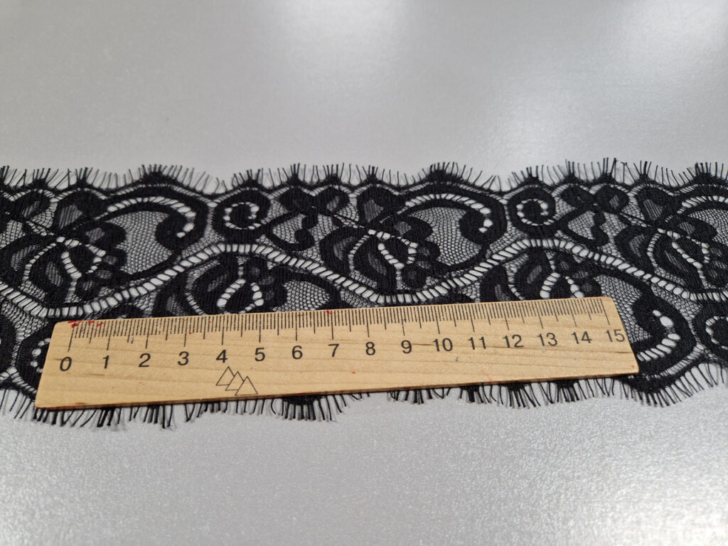 Мереживо французьке чорне, ширина 8.5 см