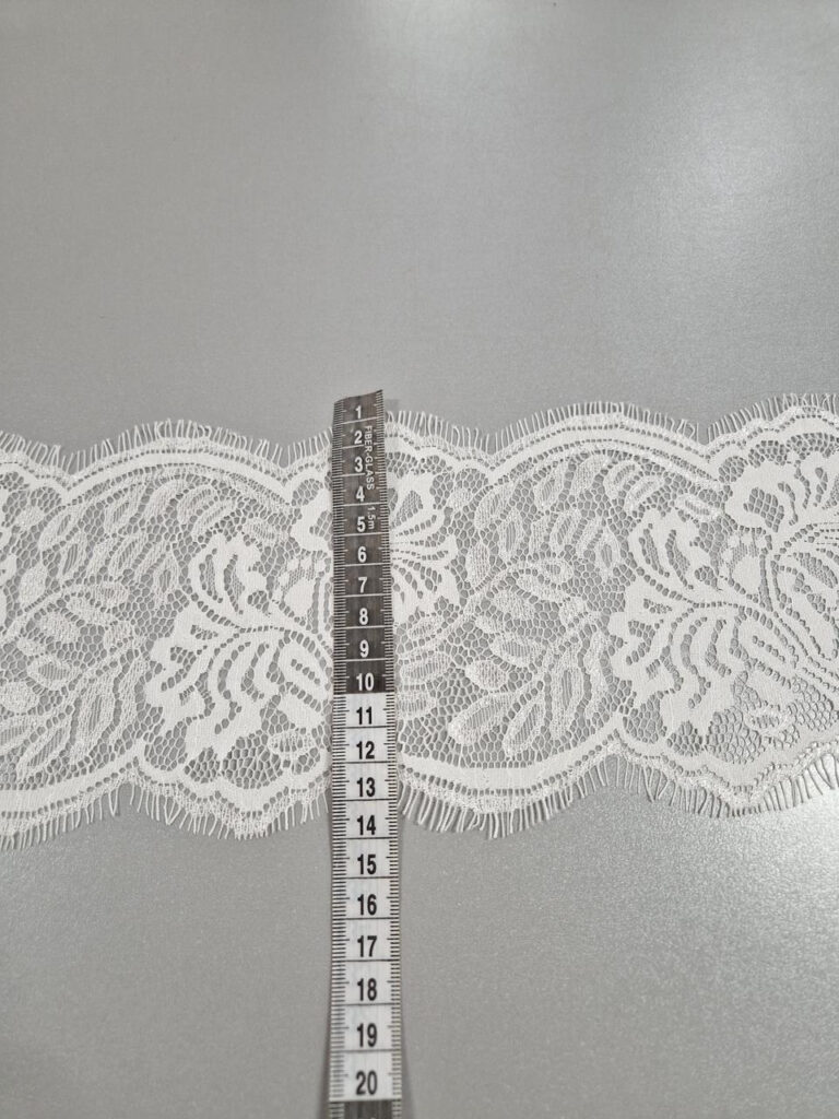 Мереживо французьке молочне, ширина 14 см