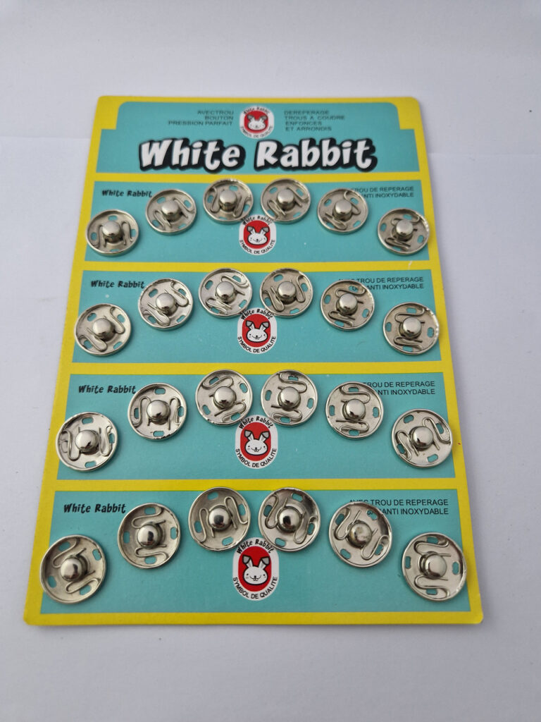 Кнопка пришивна металева white rabbit, колір срібло, 1.7 см