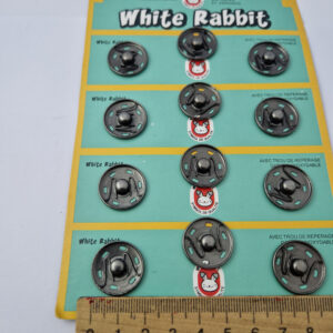 Кнопка пришивна металева white rabbit, колір темний нікель, 2 см