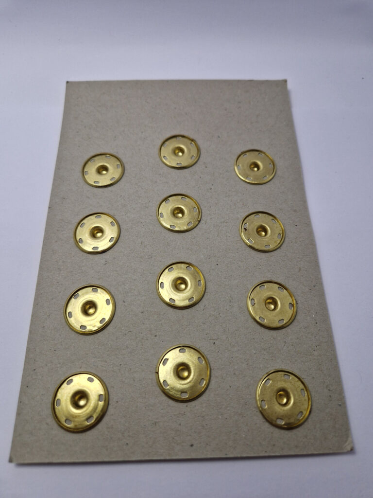 Кнопка пришивна металева white rabbit, колір золото, 2 см