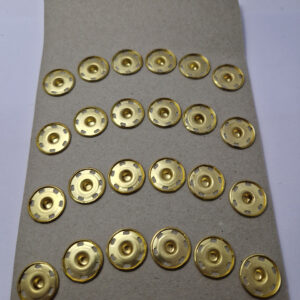 Кнопка пришивна металева white rabbit, колір золото, 1.8 см