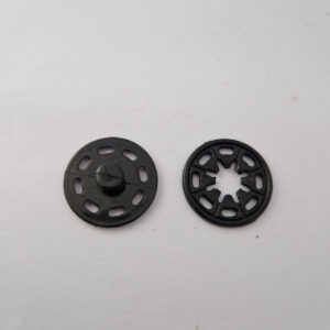 Кнопка пришивна пластикова white rabbit, колір чорний, 2.5 см