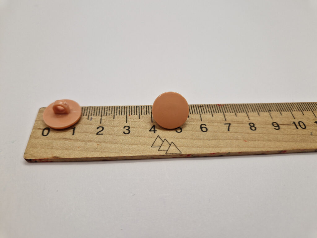 Гудзик тілесна на ніжці 1.5 см