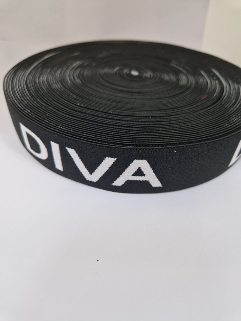 Стрічка спортивна чорно-біла з написом diva 3.5 см