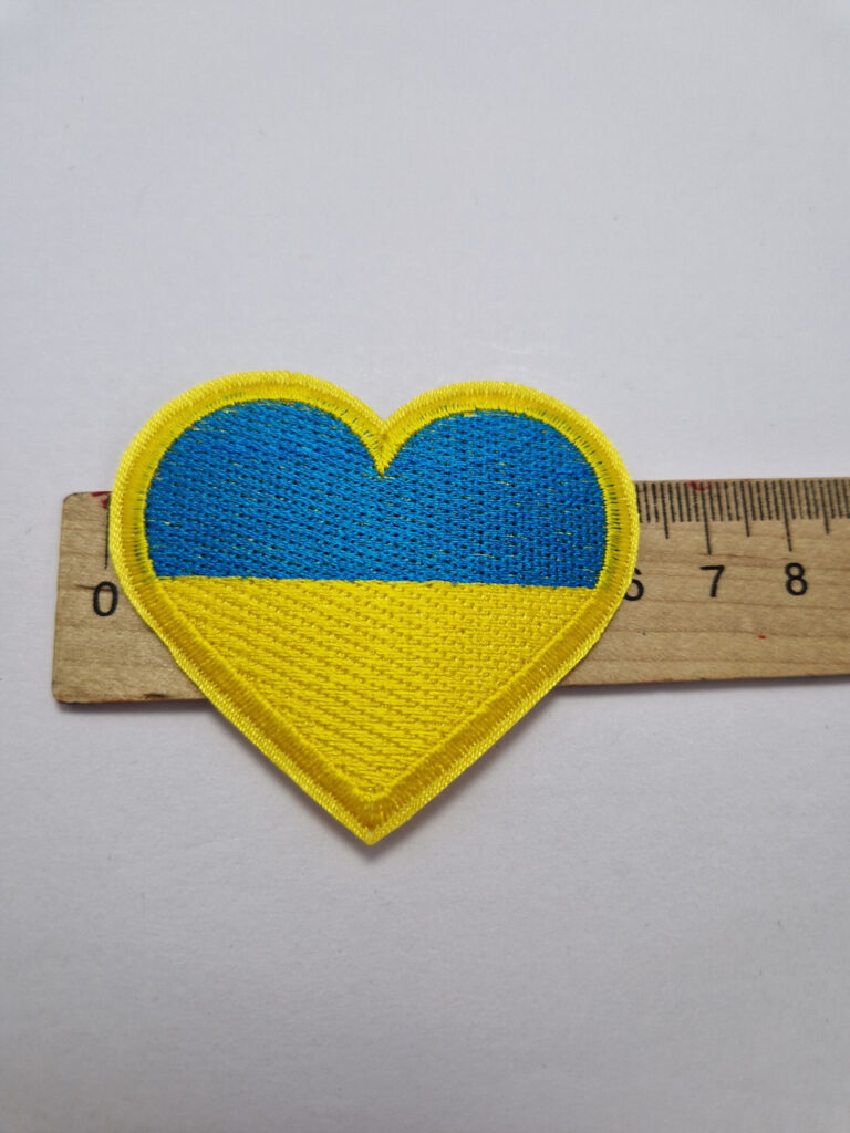 Нашивка термонаклейка серце