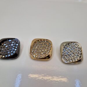 Гудзик на ніжці чорна з камінцями (в наявності три кольори та три розміри) - 2,5 см