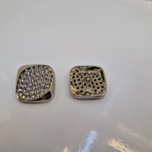 Гудзик на ніжці стріблястий з камінцями (в наявності три кольори та три розміри) - 2,5 см