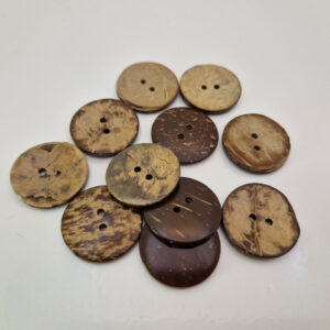 Гудзик з наскрізними отворами, діаметр 2.5 см (в наявності 4 розміри)