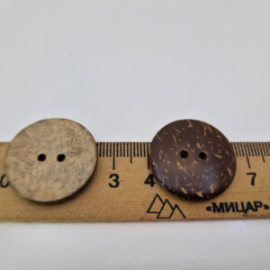 Гудзик з наскрізними отворами, діаметр 2.5 см (в наявності 4 розміри)