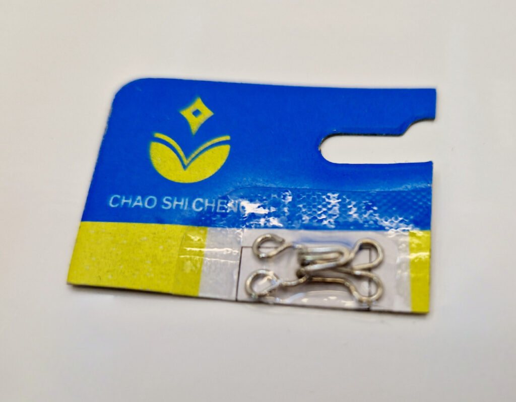 Пришивні гачки для одягу, сріблясті металеві розмір 1