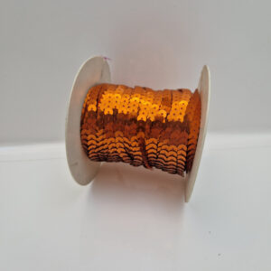 Паєтки на нитці, помаранчеві