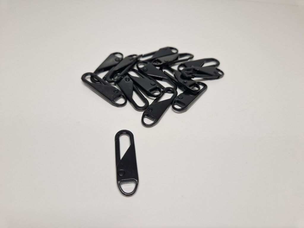 Пулер для бігунка металевий колір, чорний