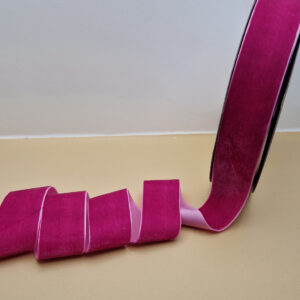 Оксамитова стрічка малинова (40 мм ± 2 мм)