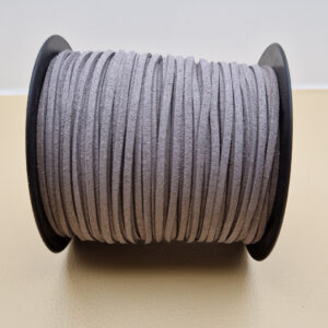 Замшевий шнур плоский сірий матовий 3 мм