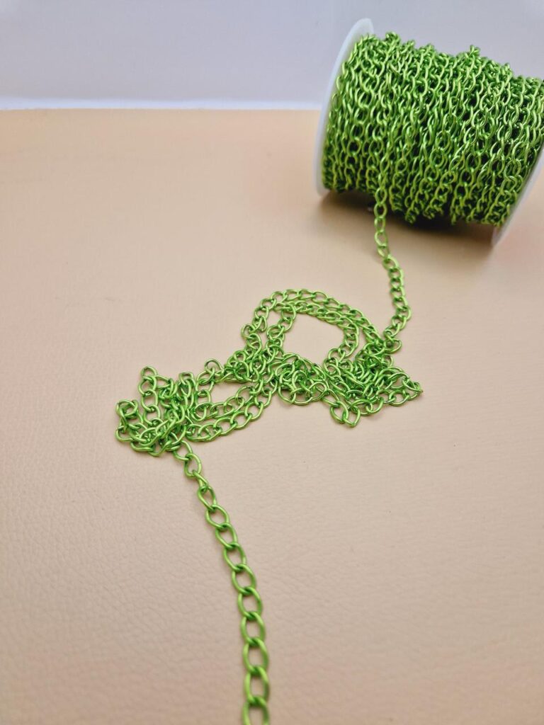 Декоративний ланцюг колір зелений — метал, зелений