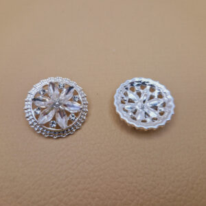 Гудзик металевий на ніжці стріблястий з камінцями (в наявності два розміри) - 2 см