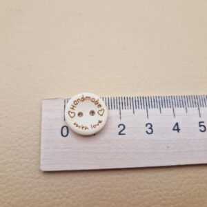 Гудзик з наскрізними отворами, діаметр 1.5 см (в наявності 2 розміри)