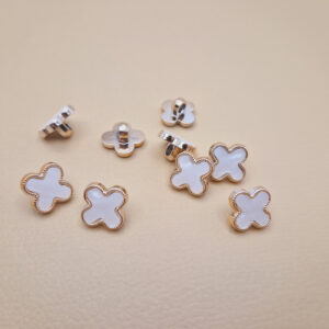 Гудзик на ніжці білий ван кліф (в наявності два розміри) - 1.5 см